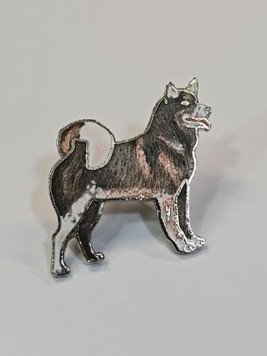 Akita alaskan malamute - or,